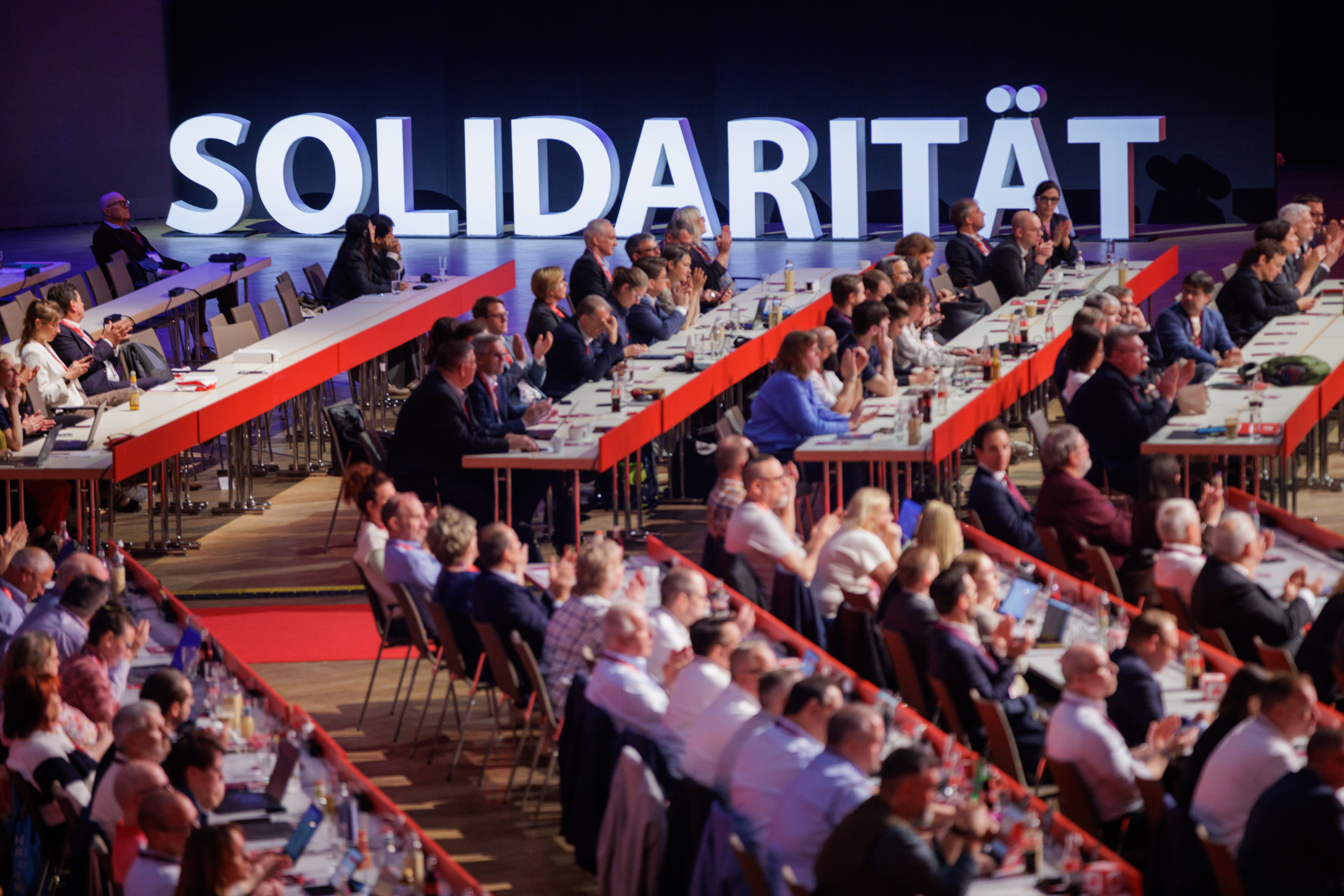 Solidarität: Eines von zahlreichen großen Themen beim DGB-Bundeskongress 2026